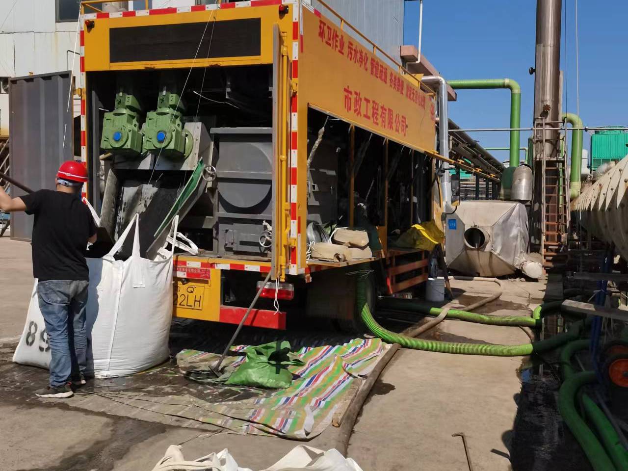 屯昌淤泥压干处理