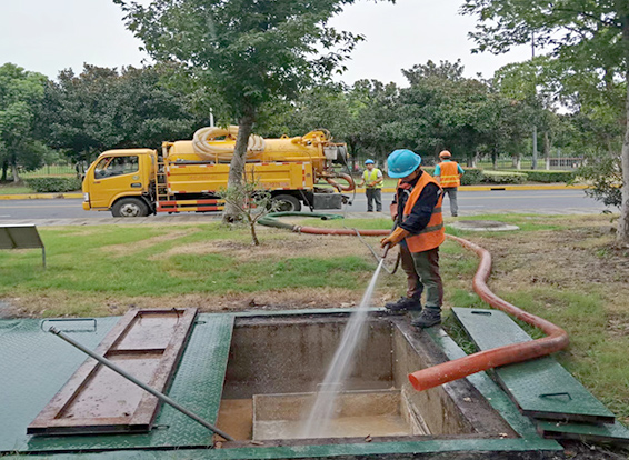 屯昌化油池清理